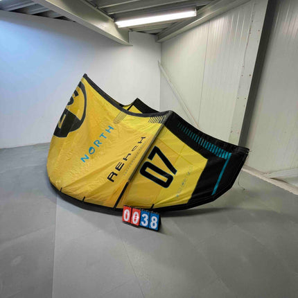 38. North Kiteboarding Reach 7m