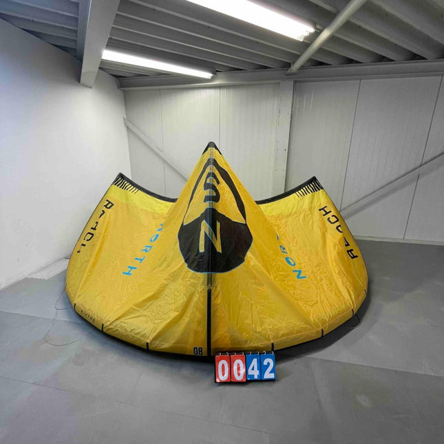 42. North Kiteboarding Reach 8m