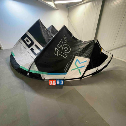 93. Core Kiteboarding XR8 13.5m