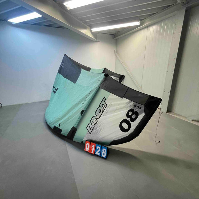 128. F-one Bandit Tec 8m