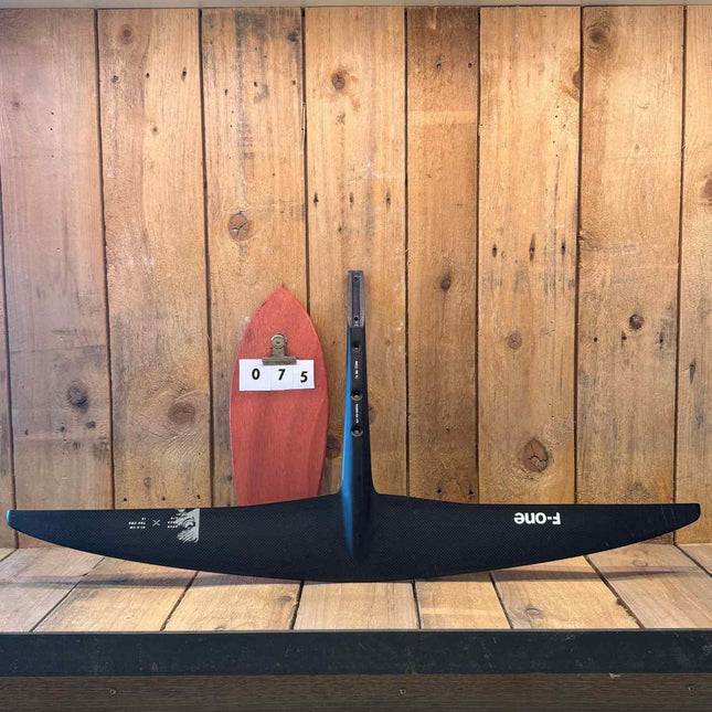 075. F-one Eagle x 700 cm² Frontwing