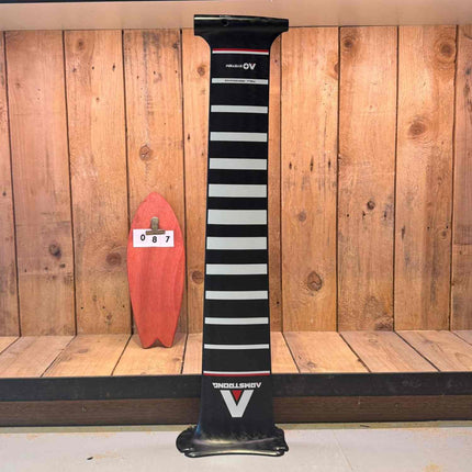 087. Armstrong Performance Carbon Mast 795