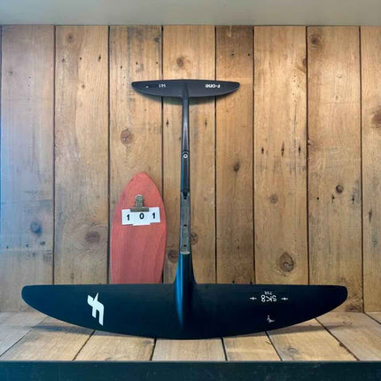 101. F-one SK8 V1 750 - XS Carving 141