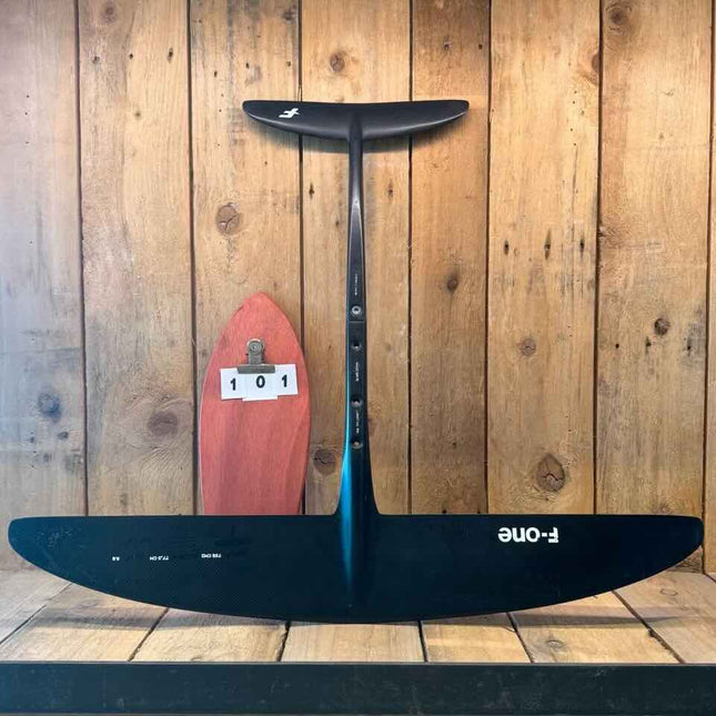 101. F-one SK8 V1 750 - XS Carving 141