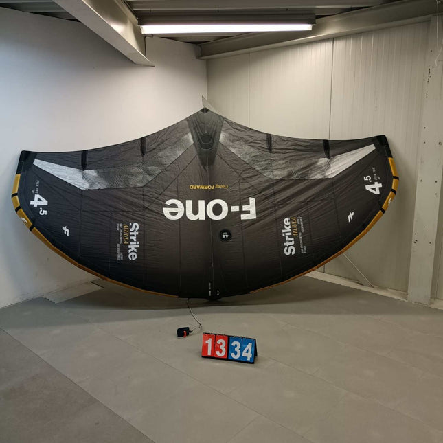 1334. F-one Strike V5 Aluula 4.5 m