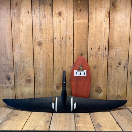 135. Slingshot Flow 800 frontwing