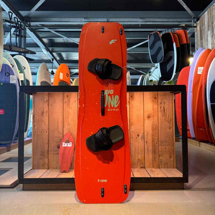 137. F-one Big One 160x45 Kiteboard