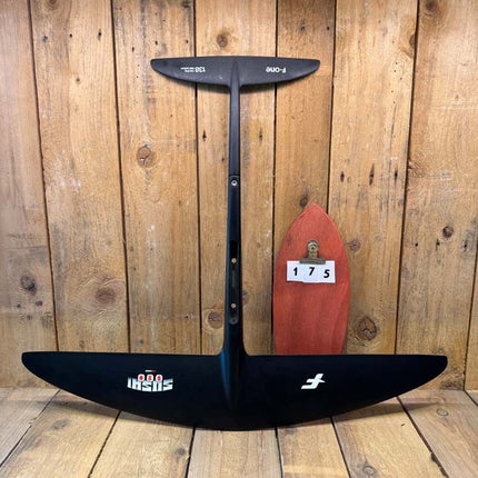 175. F-one Sushi 820 UHM - XS 138 Carving HM Carbon