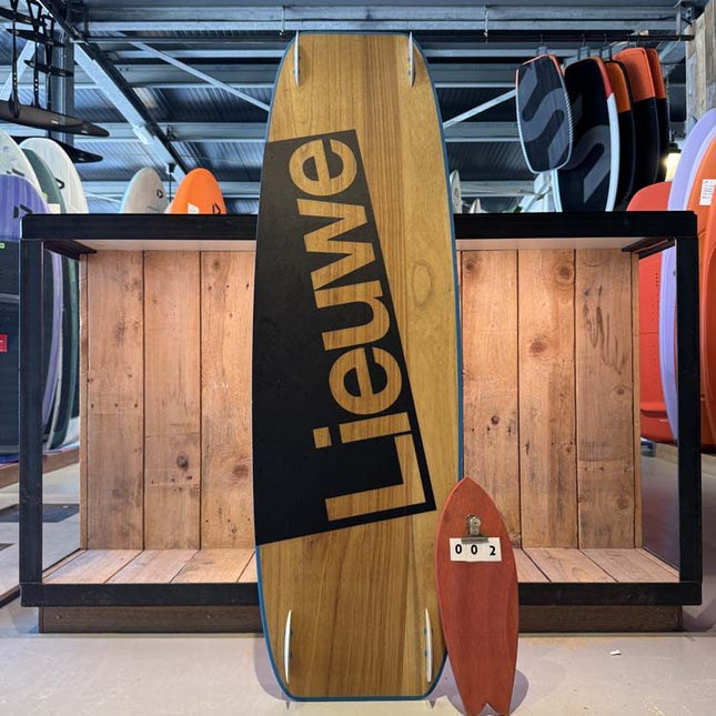 002. Lieuwe Awesome 138x41 Twintip