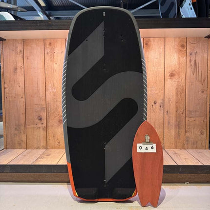 046. Slingshot Hopecraft 100x45 Kitefoilboard