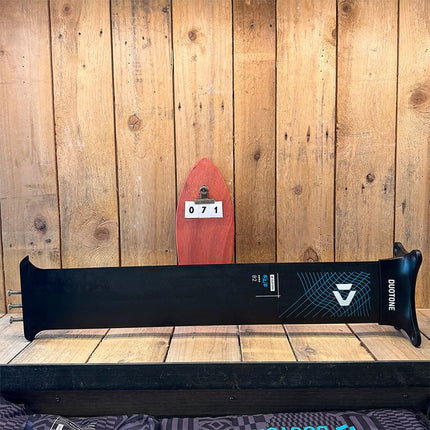 071. Duotone SLS AERO 82cm mast
