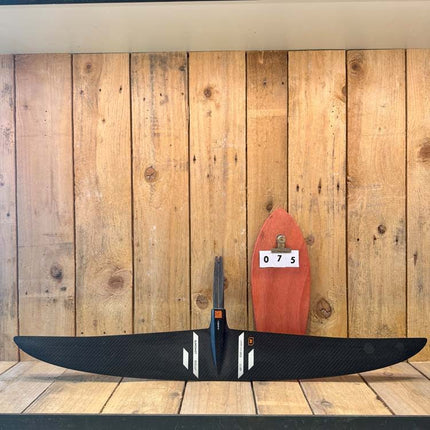 075. Slingshot Flow 800 Frontwing