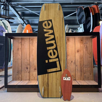008. Lieuwe Awesome 145x43 Twintip