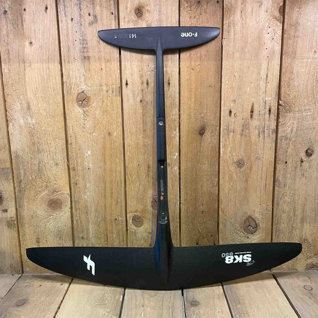 F-one SK8 V2 650 carbon plane