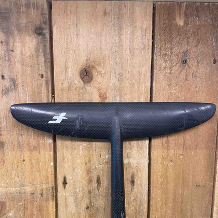 F-one SK8 V2 650 carbon plane