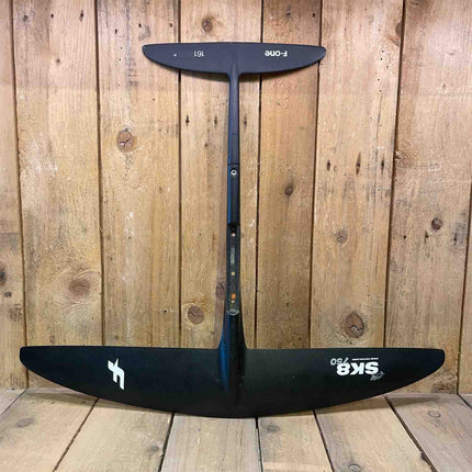 F-one SK8 V2 750 carbon plane