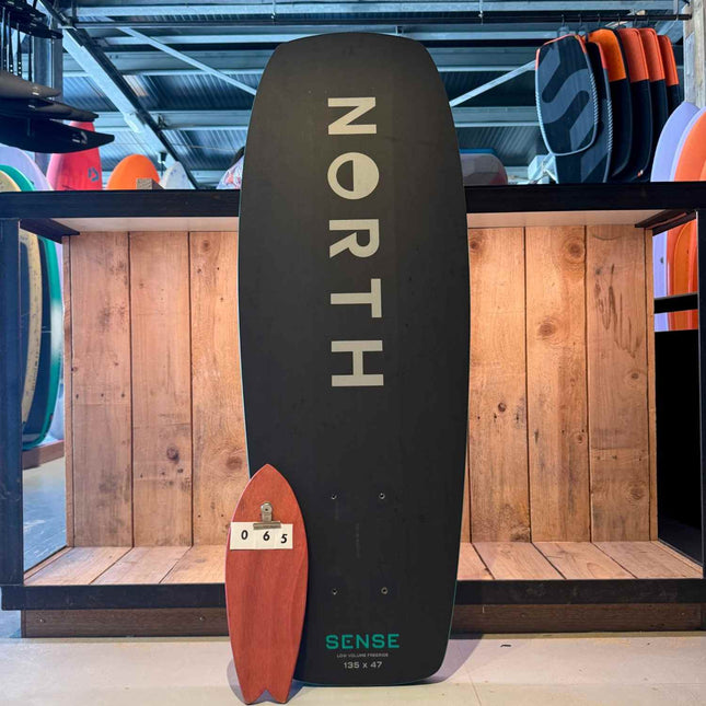 065. North Sense 135x47