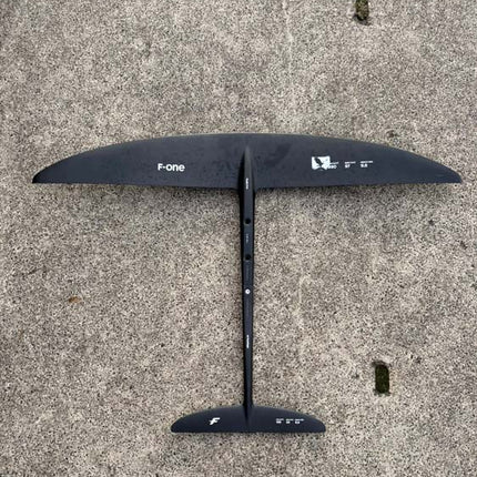 210. F-one Eagle V2 UHM 990 Carbon plane